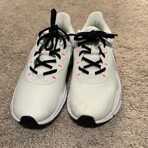 Nike Legend 2 women’s 9.5